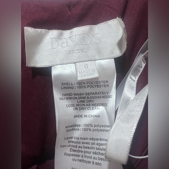 Beautiful dress - Picture 2 of 8